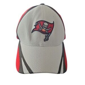 New Era 39Thirty Tampa Bay Buccaneers Fitted Hat L/XL Red Gray NFL Equipment Cap